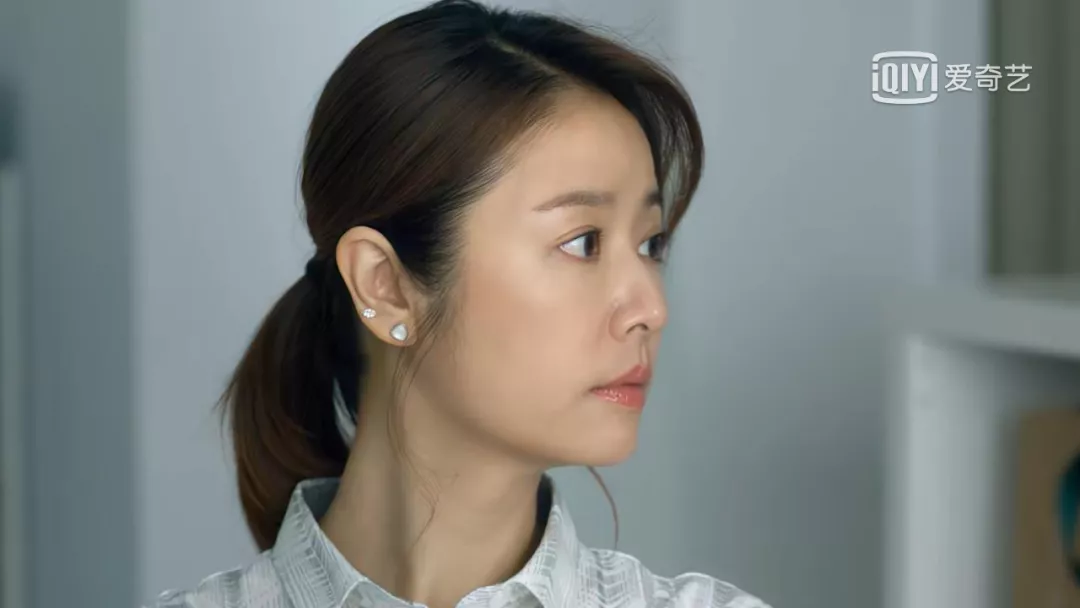 如此林心如扮演的《她们创业的那些事儿》中大多以简约为主职场成功人