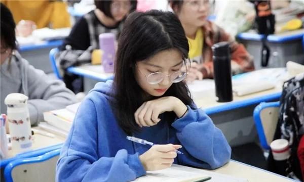 多所高校取消“校考”,艺考之路变窄了?文化课门槛逐步提高休闲区蓝鸢梦想 - Www.slyday.coM