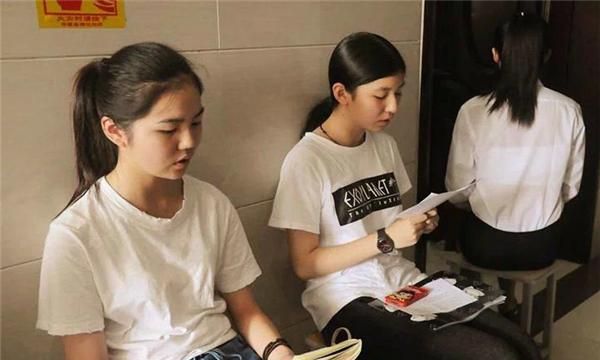 多所高校取消“校考”,艺考之路变窄了?文化课门槛逐步提高休闲区蓝鸢梦想 - Www.slyday.coM