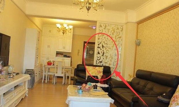 后悔没早知道有钱人家里从不这样放沙发非常影响财运