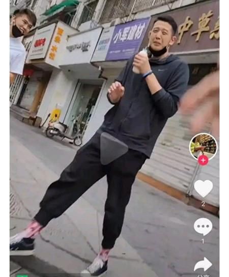 陷入打架风波黄荣奇社交正面回应名记证实国手沈梓捷清白