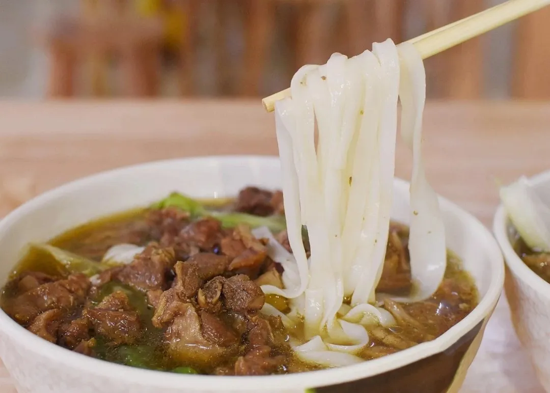 贵港桥圩鸭肉粉你吃过吗