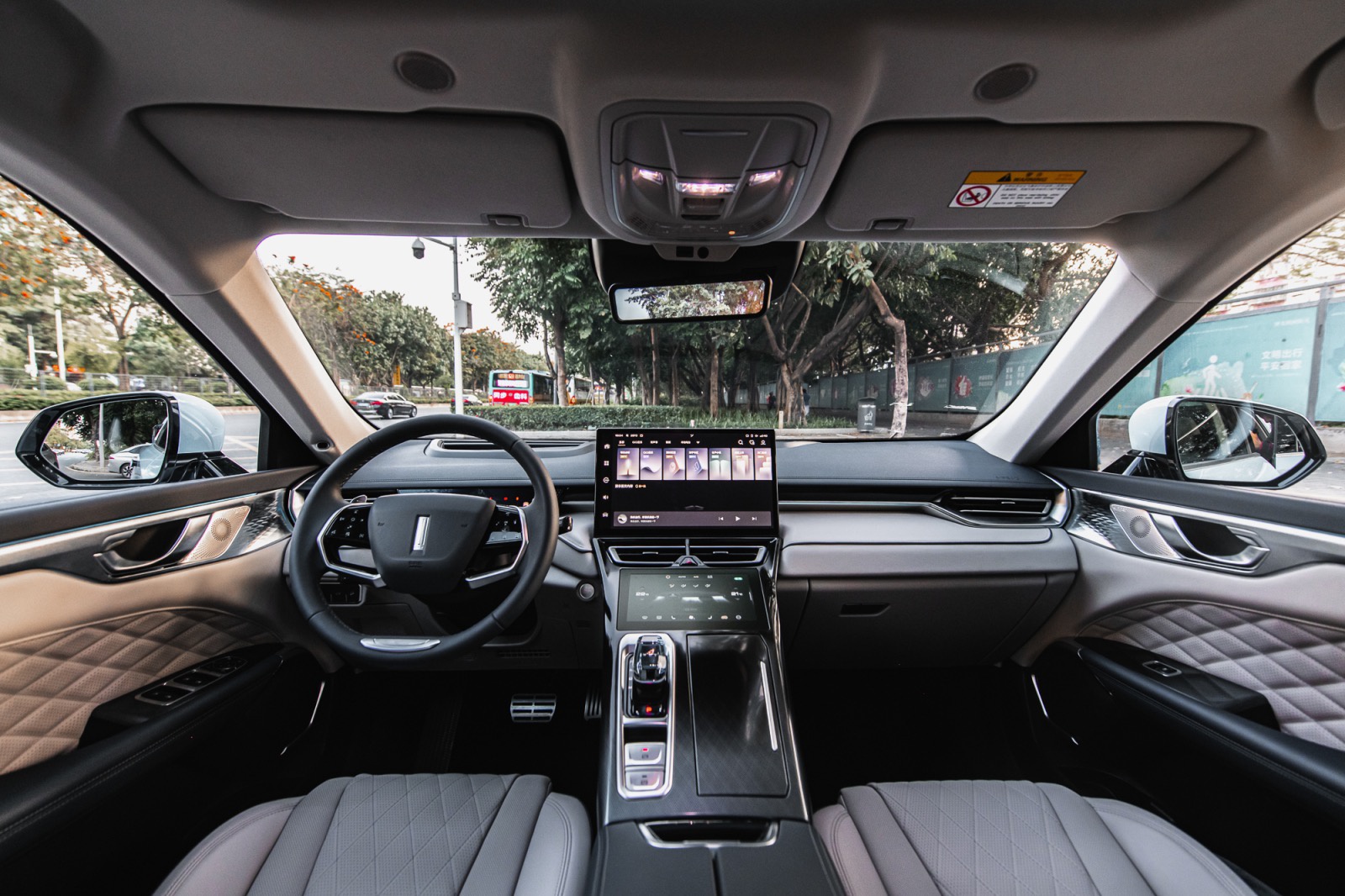 文化与体验wey摩卡内外饰设计亮点解读