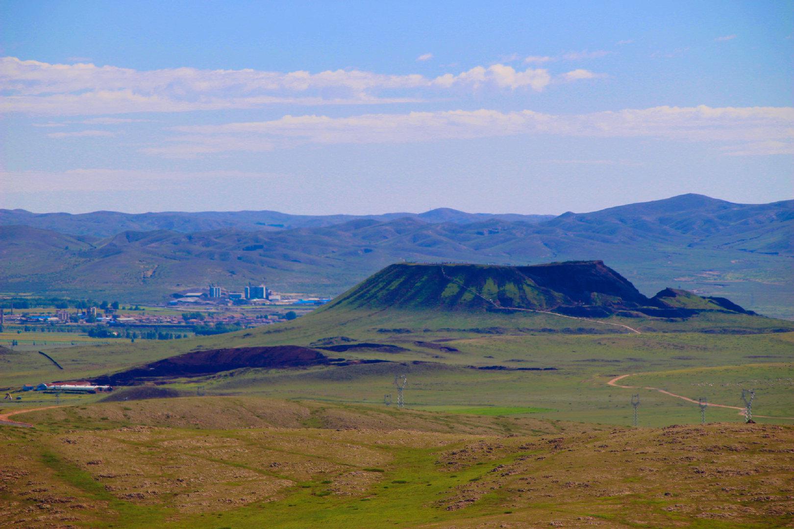 乌兰哈达火山群
