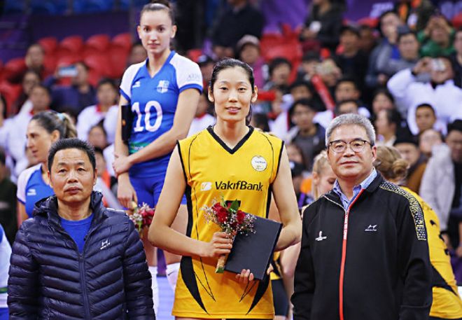 神剧情!朱婷老东家不战而胜夺冠:对手12人确诊新冠退赛,引众怒休闲区蓝鸢梦想 - Www.slyday.coM 神剧情!朱婷老东家不战而胜夺冠:对手12人确诊新冠退赛,引众怒休闲区蓝鸢梦想 - Www.slyday.coM