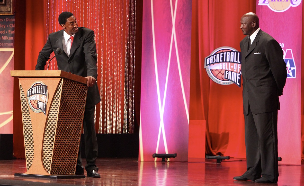 乔丹是科比的名人堂引荐人,那乔丹的引荐人又是谁?当了2次状元休闲区蓝鸢梦想 - Www.slyday.coM 乔丹是科比的名人堂引荐人,那乔丹的引荐人又是谁?当了2次状元休闲区蓝鸢梦想 - Www.slyday.coM