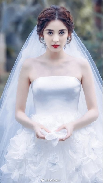 女明星绝美婚纱造型,你被谁美到了?