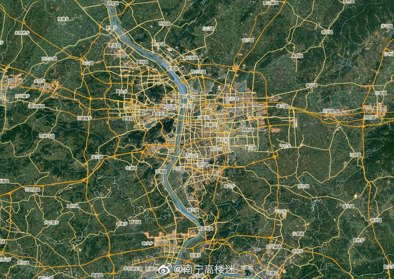 南宁和周边省会卫星图对比南宁的郊区是最干净的