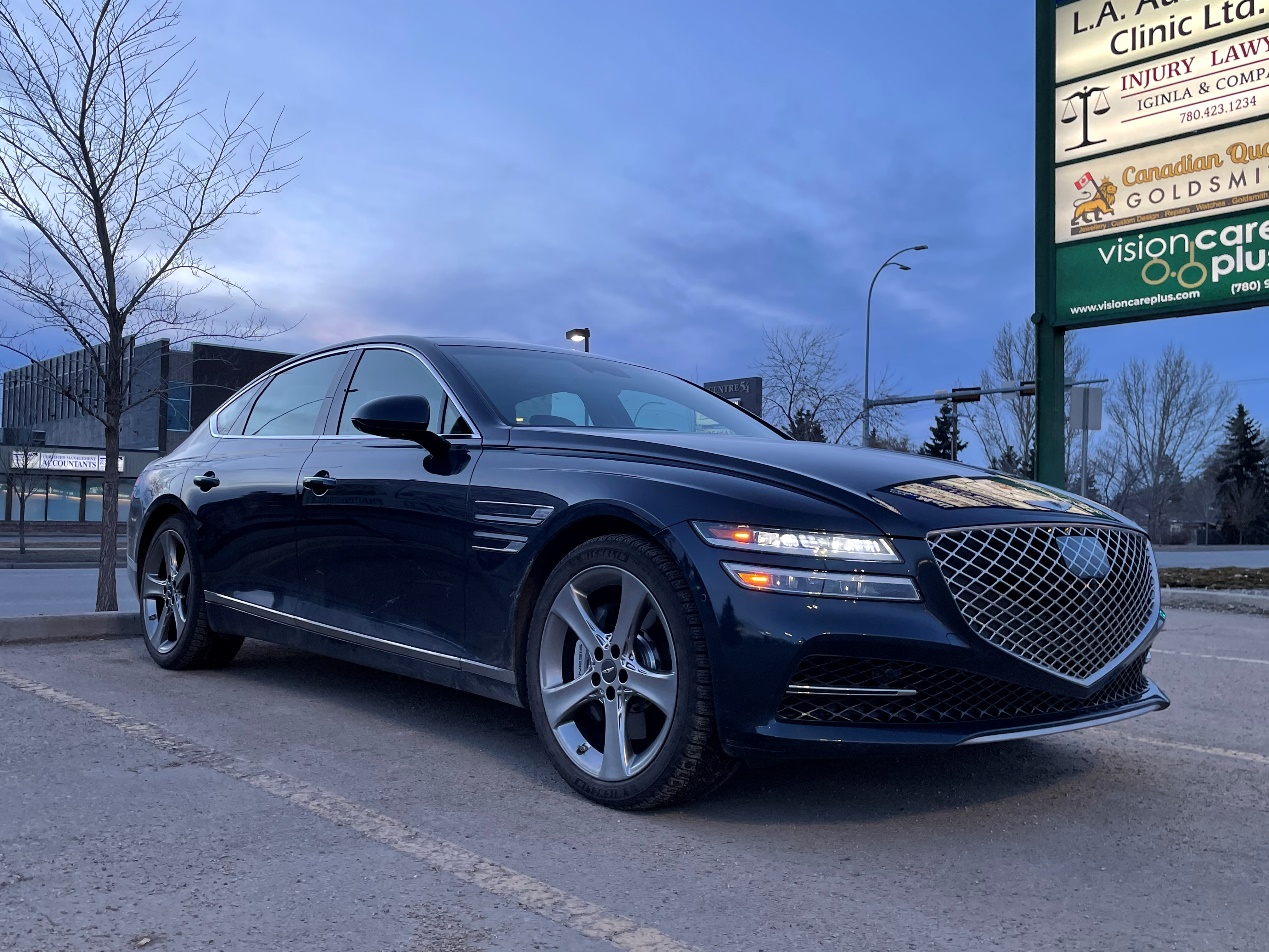 加拿大抢先试驾新一代genesisg80因寻常而不寻常