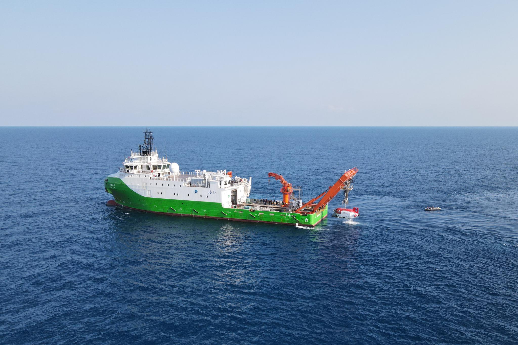 深海高性能传感探测设备2021年度首次海试任务圆满完成