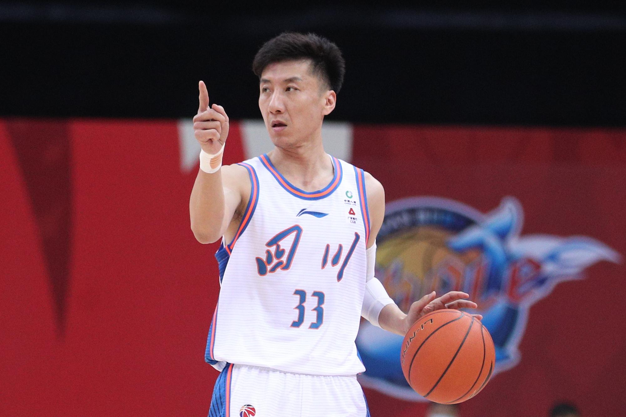 四川遭淘汰三老人成卧底周金利呆板哈达迪韩硕被虐崩溃了