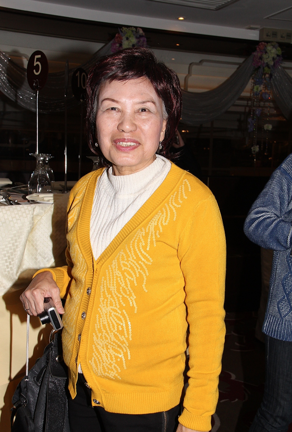 83岁余慕莲病情转好受访报平安,感慨人生无常,婉拒重返tvb拍戏