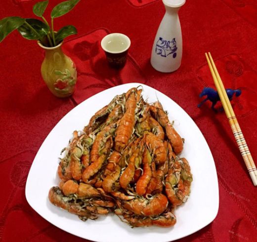 说了这么多,蝼蛄虾的美味做法也是多种多样的,不管是辣炒蝼蛄虾,茶香