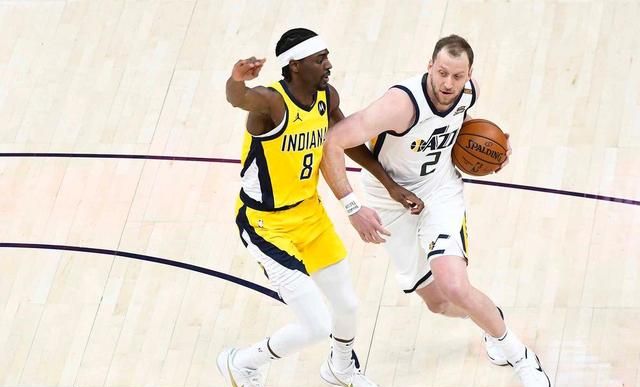 韦德成爵士股东现场督战!联盟第一完成17分大逆转,米切尔伤退!休闲区蓝鸢梦想 - Www.slyday.coM 韦德成爵士股东现场督战!联盟第一完成17分大逆转,米切尔伤退!休闲区蓝鸢梦想 - Www.slyday.coM