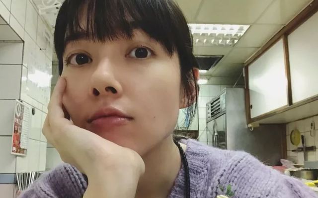 谁相信这是郭碧婷产后变化太大了素颜颧骨太高嘴都是歪的