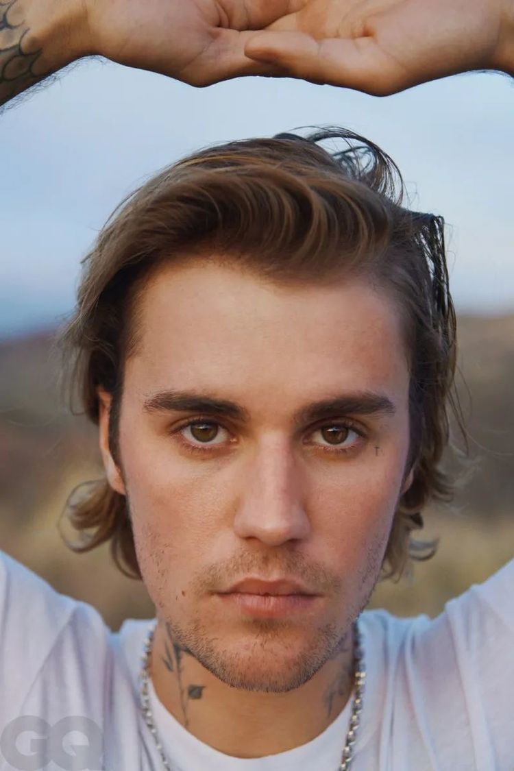 丁日曝光金色中长发造型,首吐心声:和海莉结婚第一年其实很艰难