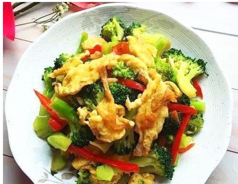 西兰花炒鸡蛋