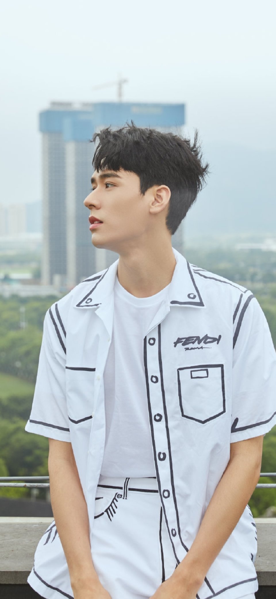 平平无奇的灵魂歌手龚俊日常穿搭超清爽帅哥穿搭谁不爱