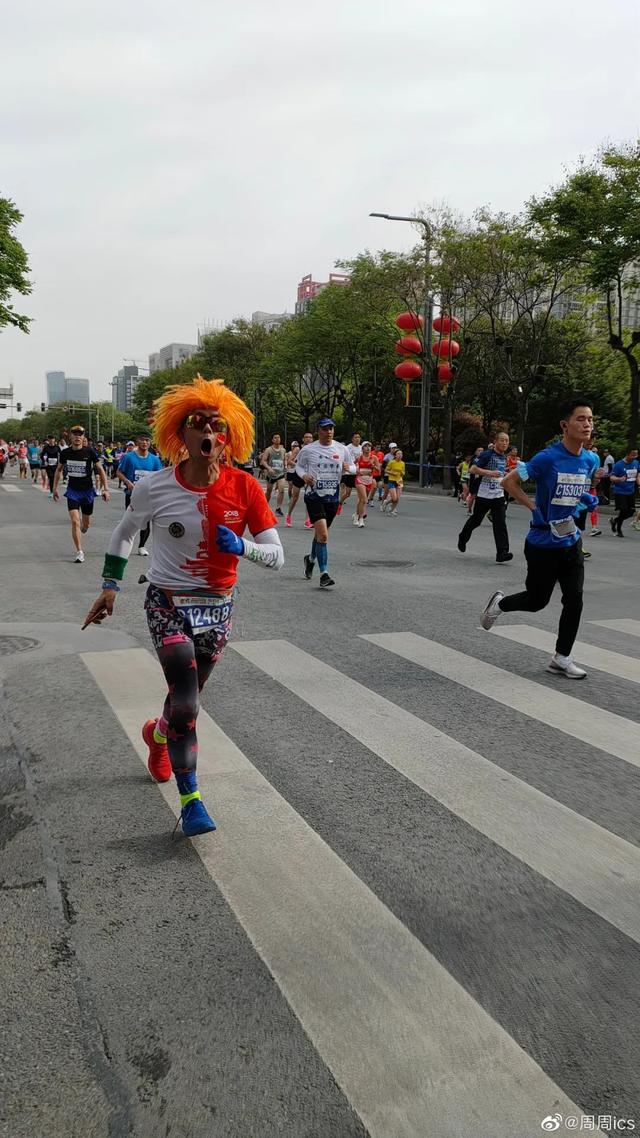 2021西马开跑刚刚冠军诞生