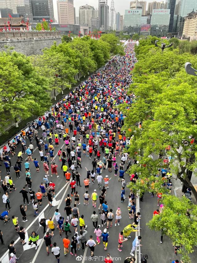 2021西马开跑刚刚冠军诞生