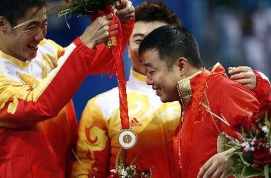 乒协主席刘国梁的爱情,与妻子是初恋,妻子因爱他选择出国打球!休闲区蓝鸢梦想 - Www.slyday.coM 乒协主席刘国梁的爱情,与妻子是初恋,妻子因爱他选择出国打球!休闲区蓝鸢梦想 - Www.slyday.coM