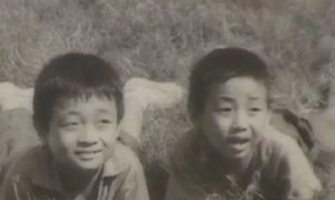 乒协主席刘国梁的爱情,与妻子是初恋,妻子因爱他选择出国打球!休闲区蓝鸢梦想 - Www.slyday.coM 乒协主席刘国梁的爱情,与妻子是初恋,妻子因爱他选择出国打球!休闲区蓝鸢梦想 - Www.slyday.coM