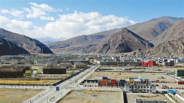 拉孜县新型城镇化建设见闻:内外兼修,有"颜值"也有"气质"