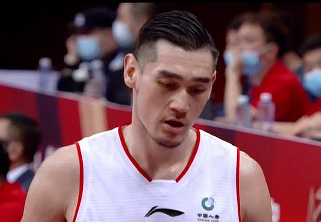 29分钟得0分没人防也不敢攻,球迷:可以回家卖羊肉串了|买尔丹|深圳队