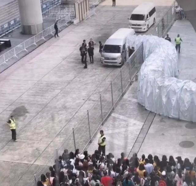 明星 “包场”少林寺 不让游进去?后续来了,杨迪回应休闲区蓝鸢梦想 - Www.slyday.coM