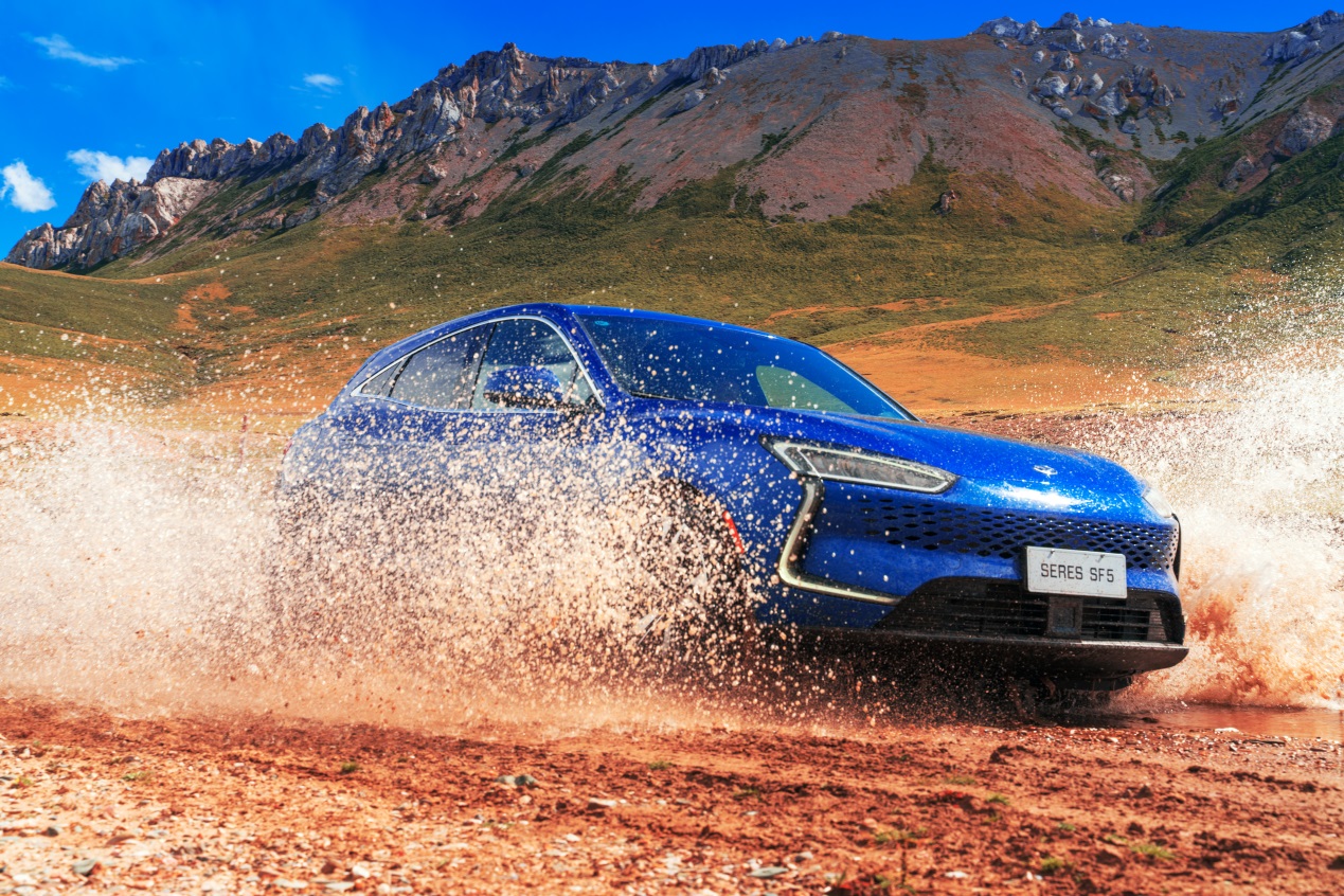 坚持推动新能源汽车发展赛力斯再次进击强势登陆上海车展