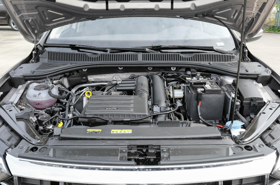 2021款大众速腾干式双离合87秒破百轴距2731毫米