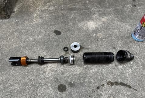 自己动手拆解摩托车后避震diy新手养成记