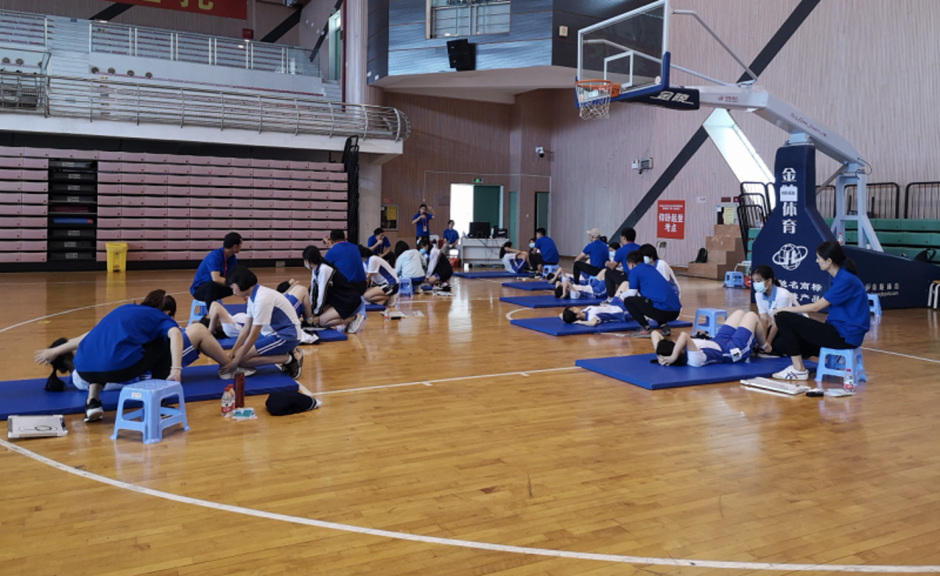 深圳体育中考有序进行中全市过半考生已完成考试