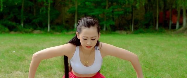 身体不够柔软就做这组瑜伽体式,增强身体协调性和柔韧性!休闲区蓝鸢梦想 - Www.slyday.coM