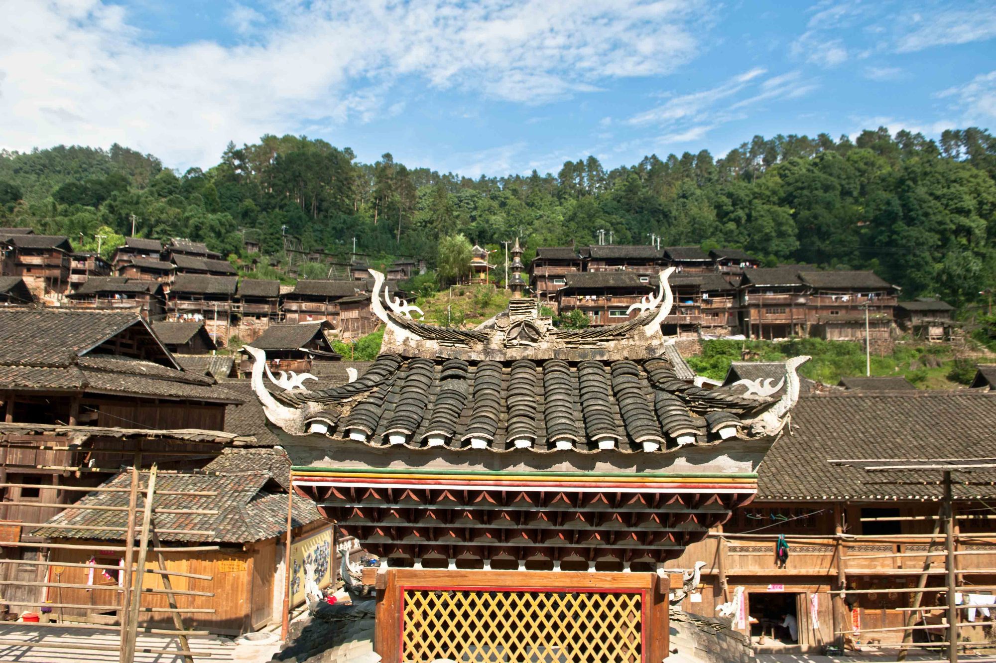 贵州有处古寨风土人情超前卫女人继承棉花地男人继承稻田