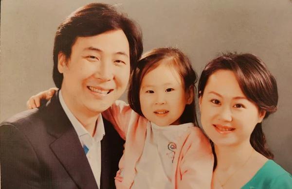 廖昌永突发腰疼难受到站不起来不忘叮嘱让女儿独自演唱