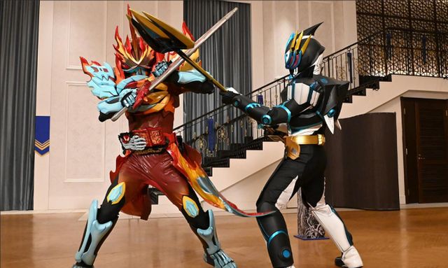 假面骑士圣刃32集先行图尤里意外败北斯特利乌斯成为赢家