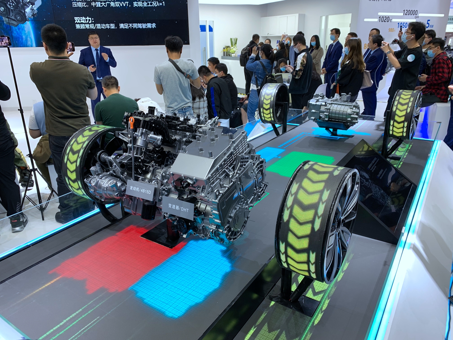 白话车展:坦克平台再升级,长城发布3.0t 9at/9hat动力总成