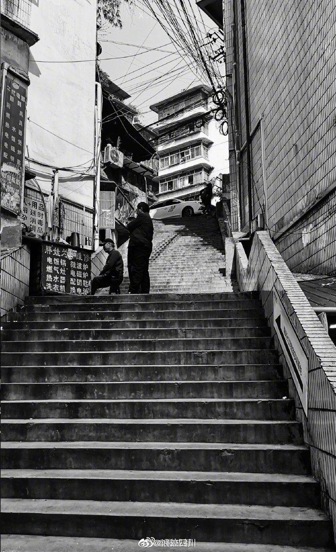 成都黑白色调里的街头故事