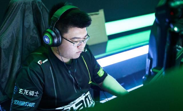 PCL春季赛首周结束 4AM剧本杀反超夺冠!112从头猛到尾!休闲区蓝鸢梦想 - Www.slyday.coM