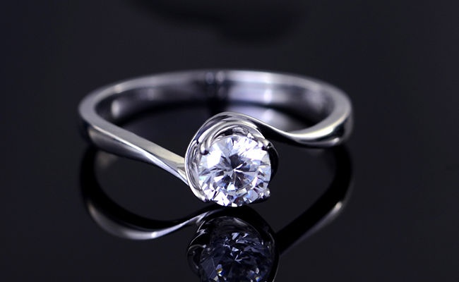 结婚钻戒定制好不好,有哪些注意事项,需要提前购买吗?休闲区蓝鸢梦想 - Www.slyday.coM 结婚钻戒定制好不好,有哪些注意事项,需要提前购买吗?休闲区蓝鸢梦想 - Www.slyday.coM