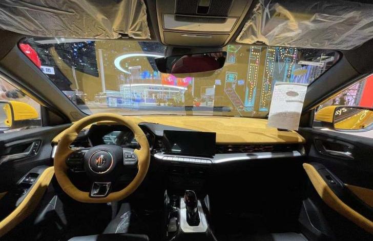 名爵5改装版实车 内饰调整