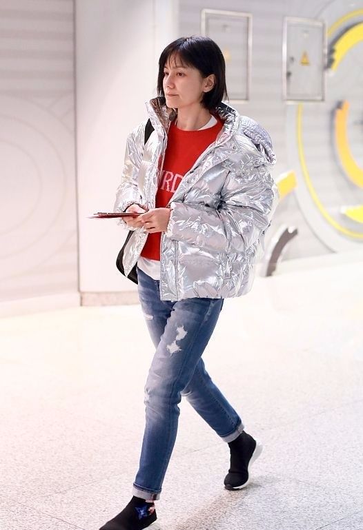 胡可是不会装也比很多人真实但素颜这么沧桑都像个老人了