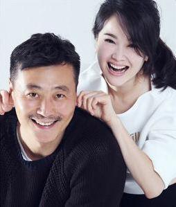 他曾跑龙套多年,9块钱娶个老婆住地下室7年,如今终于苦尽甘来