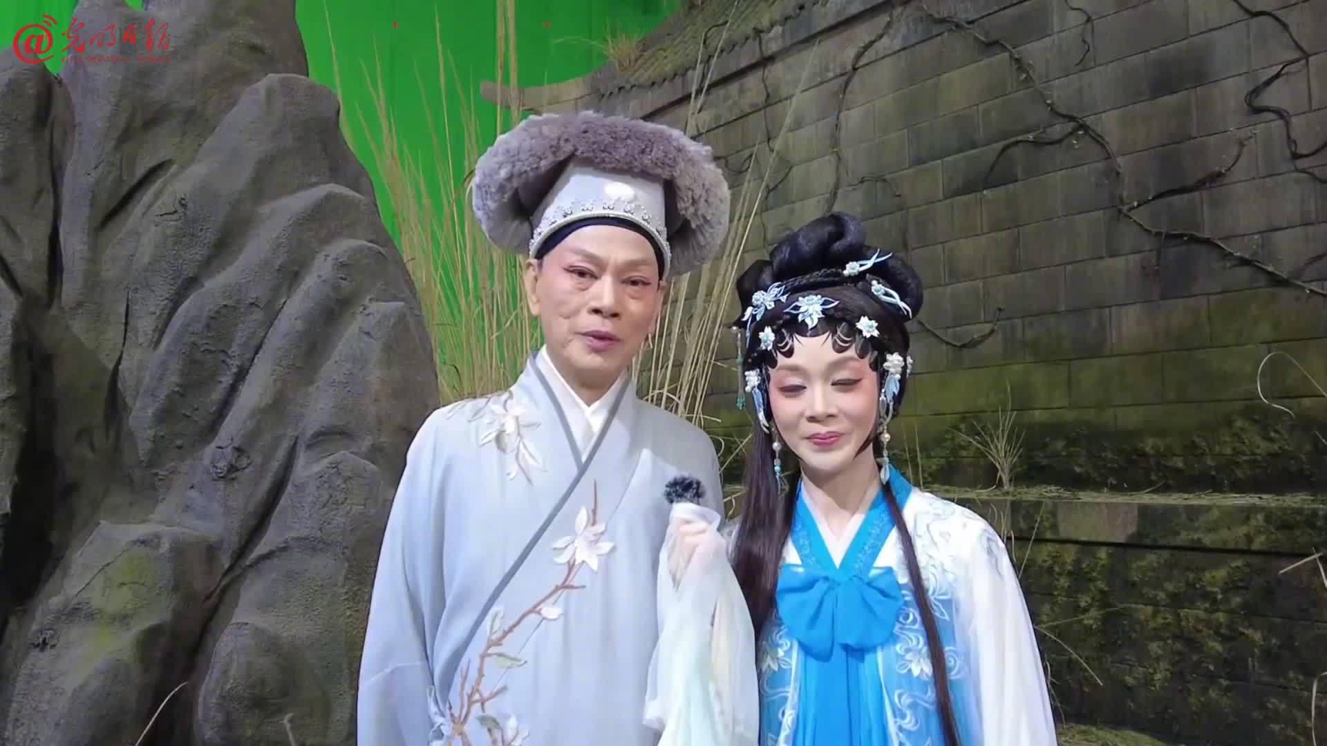 罗家英正在拍粤剧白蛇传