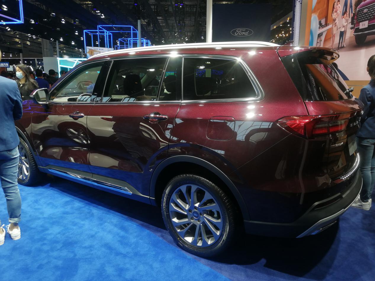 2021上海车展江铃福特领裕正式亮相推出五座六座七座版车型