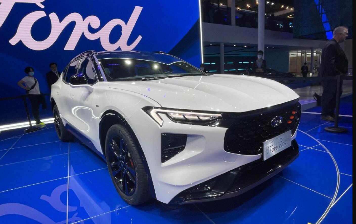 福特蒙迪欧evos正式发布溜背造型极具动感