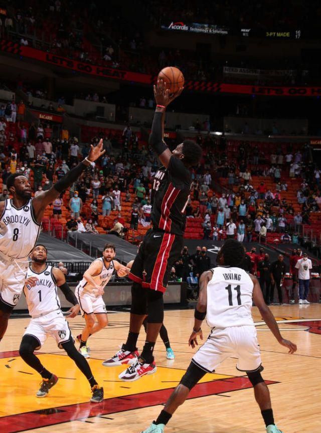 阿德巴约:生涯首杀献给篮网 想学韦德跳上记分台吼这是我的地盘