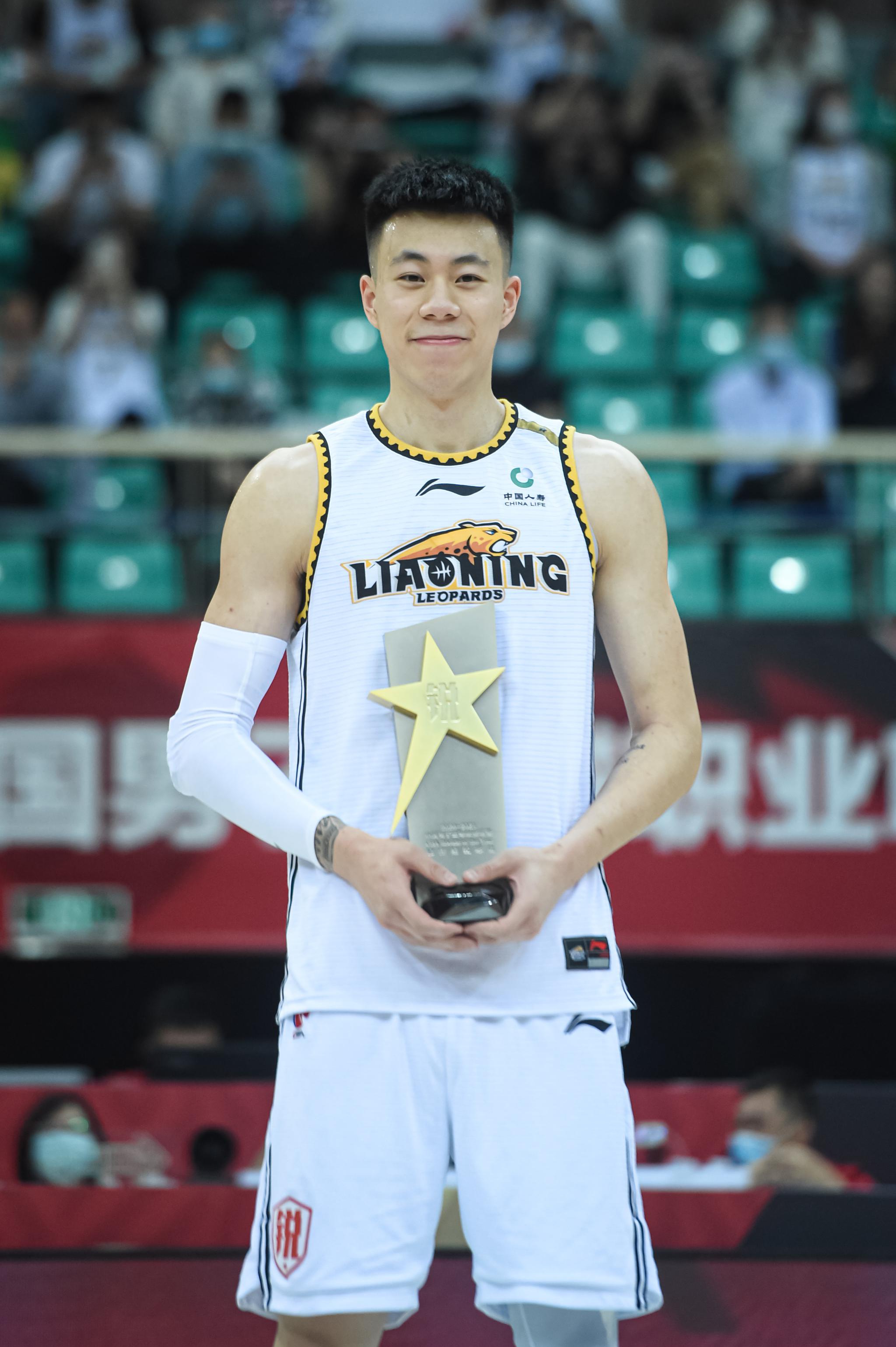 辽宁本钢对阵浙江广厦控股|季后赛|职业联赛|张镇麟_新浪新闻