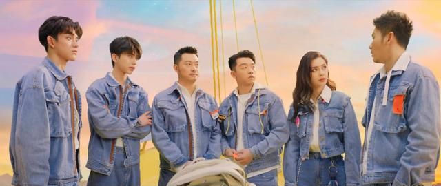 奔跑吧9凡尔赛宣传片众人深谙其精髓蔡徐坤忍不住笑场